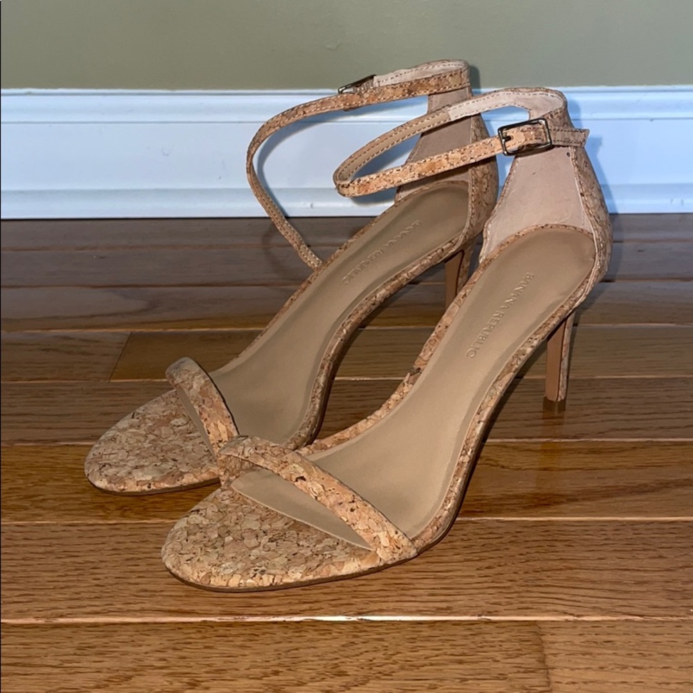 Banana Republic Bare High Heel Size 6.5